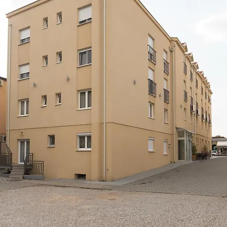 krevet i doručak Merci 3*